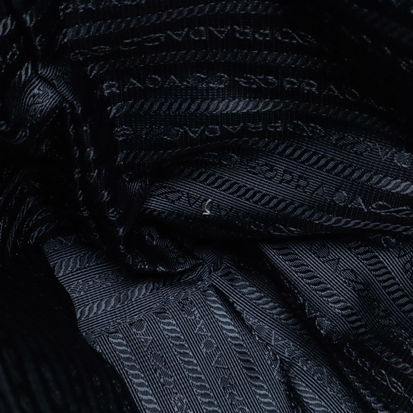 PRADA White Leather Shoulder Bag - Picture 9 of 10